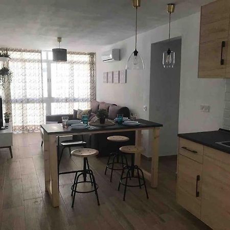 Ideal Apartamento En El Barrio De Las Delicias Малага Экстерьер фото