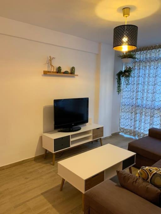Ideal Apartamento En El Barrio De Las Delicias Малага Экстерьер фото
